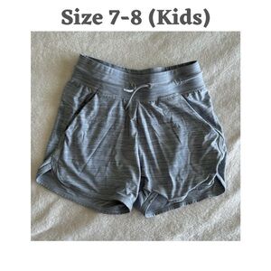 All in Motion Girls' Gray Athletic Shorts M (7/8) Striped Pockets Drawstring